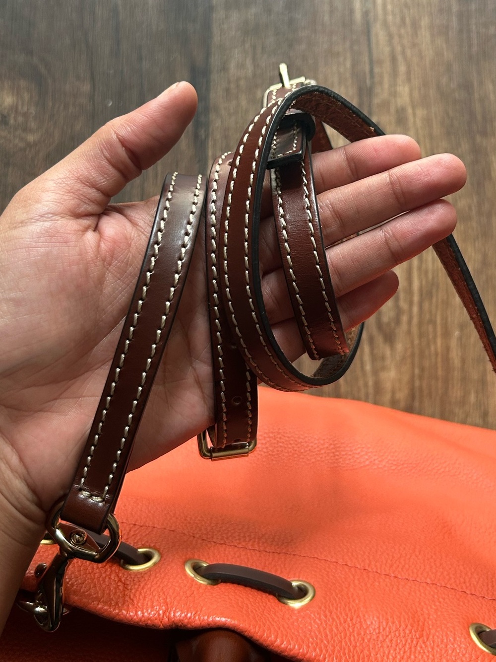 Pebble Grain Leather Tote - Picture 7 of 8